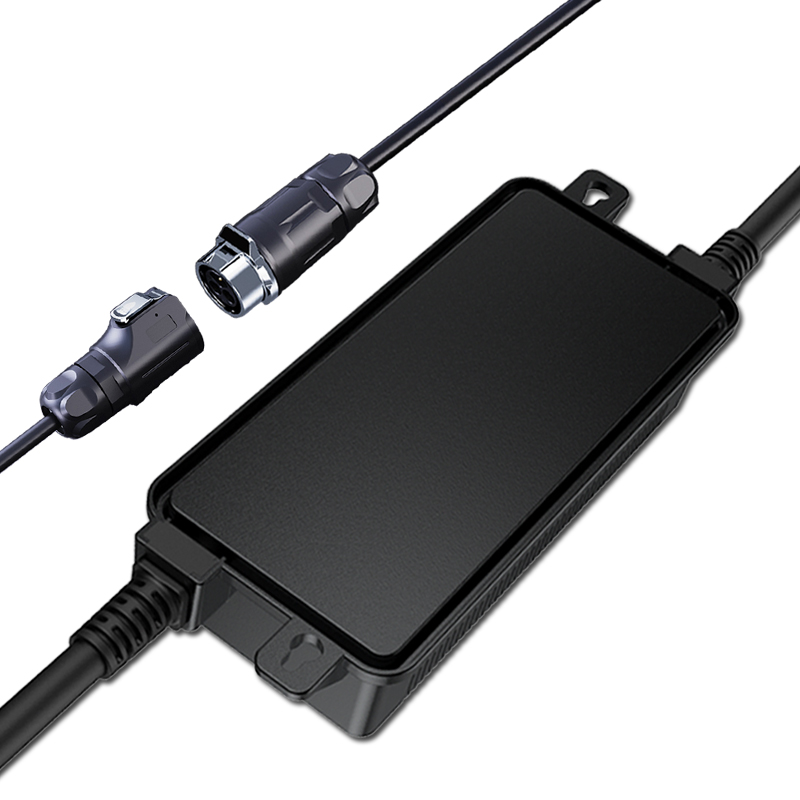 25.2V2.5A鋰電池充電器 IP67防水級25.2V3A戶外水下機器人充電器